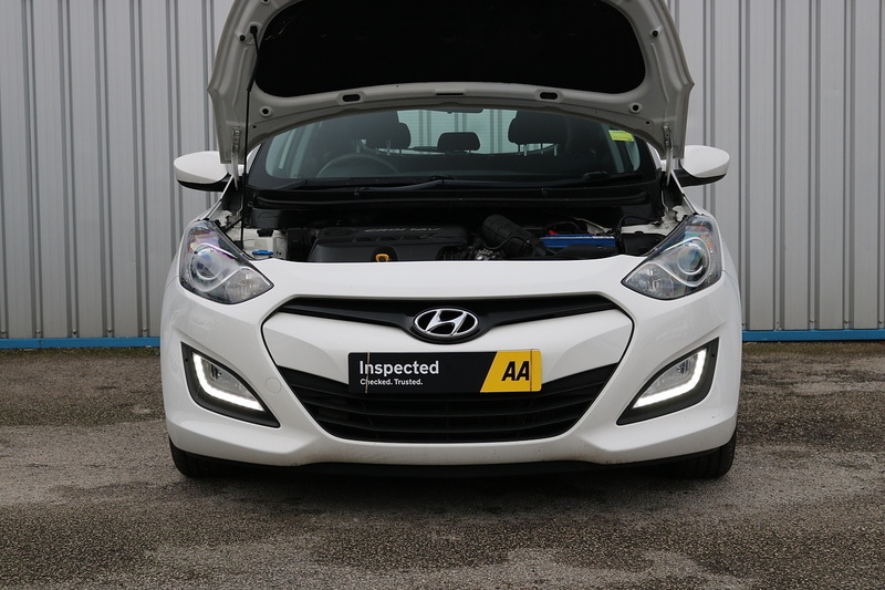 Used Hyundai i30 2015 for sale - 75110685: Photo 4