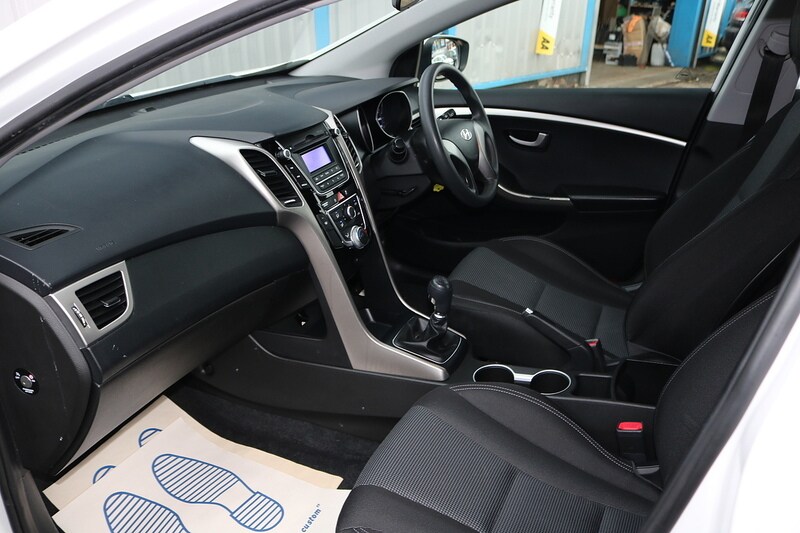 Used Hyundai i30 2015 for sale - 75110685: Photo 40