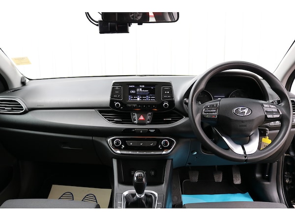 Used Hyundai i30 2018 for sale - 74449737: Photo 17
