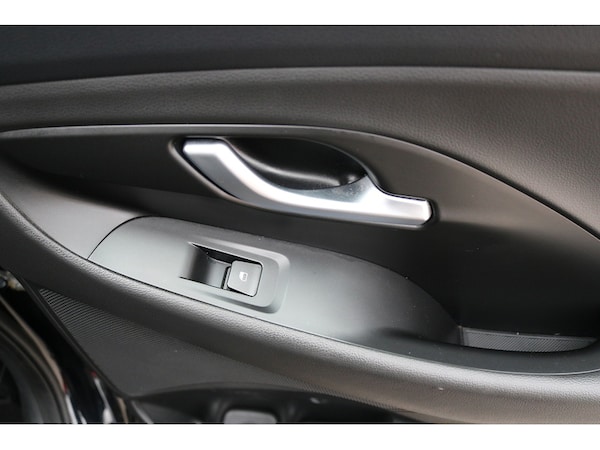 Used Hyundai i30 2018 for sale - 74449737: Photo 28