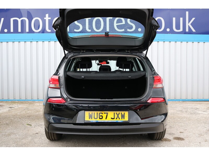 Used Hyundai i30 2018 for sale - 74449737: Photo 30