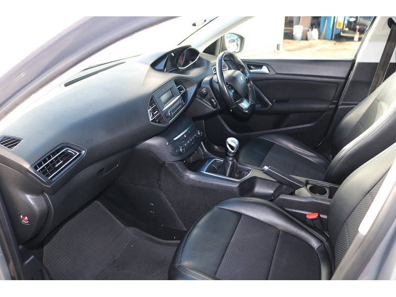 Used Peugeot 308 SW 2019 for sale - 75427433: Photo 15