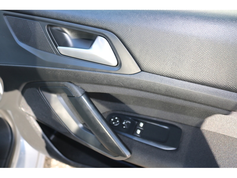 Used Peugeot 308 SW 2019 for sale - 75427433: Photo 32