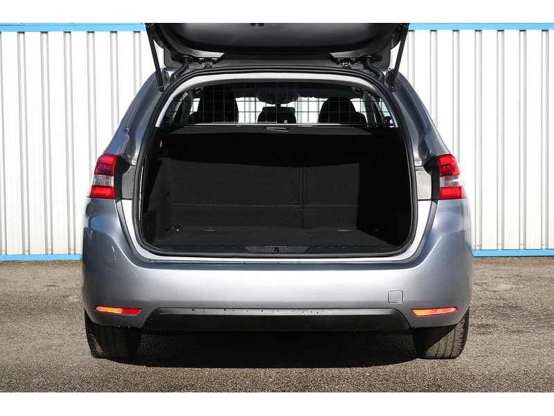 Used Peugeot 308 SW 2019 for sale - 75427433: Photo 34