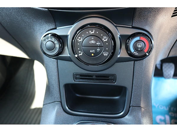 Used Ford Fiesta 2015 for sale - 75444899: Photo 19