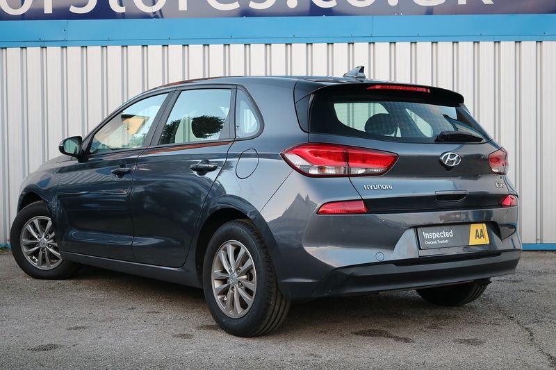Used Hyundai i30 2017 for sale - 75427413: Photo 8