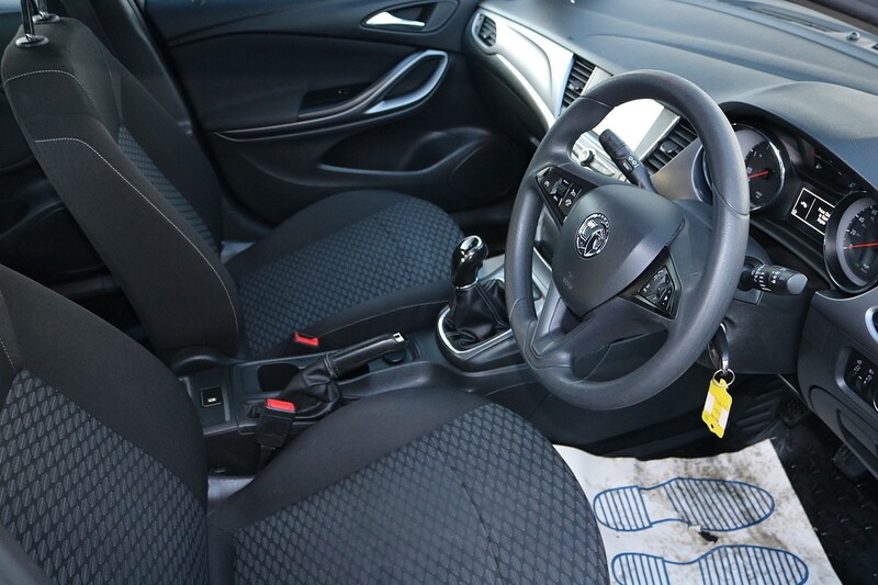 Used Vauxhall Astra 2016 for sale - 77465253: Photo 32