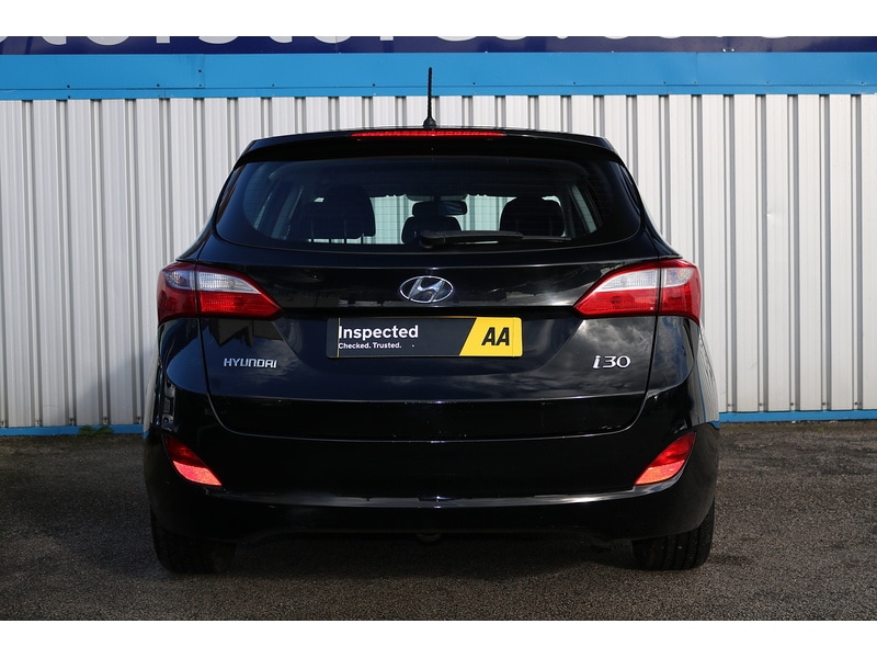 Used Hyundai i30 2015 for sale - 74538015: Photo 10