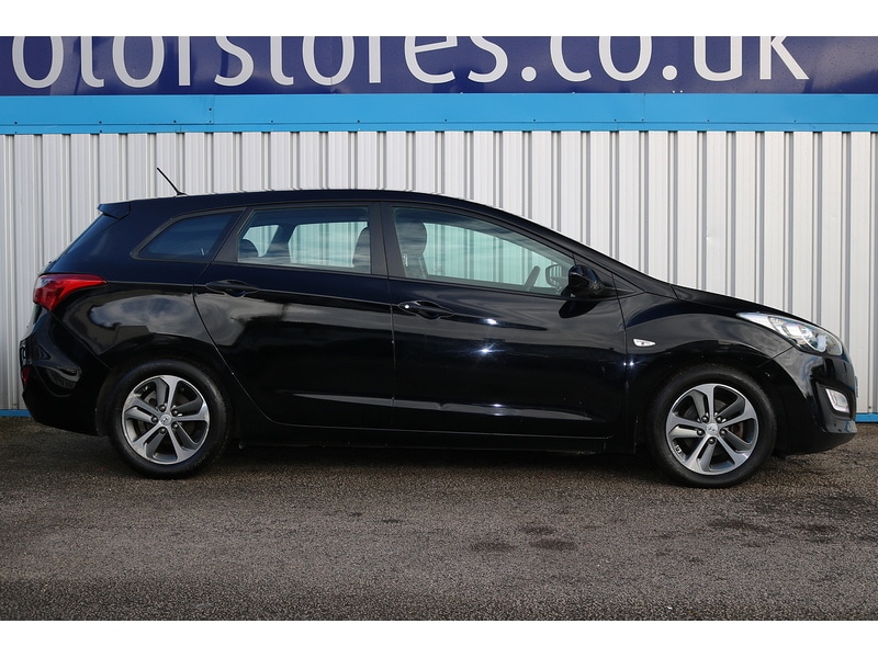 Used Hyundai i30 2015 for sale - 74538015: Photo 12