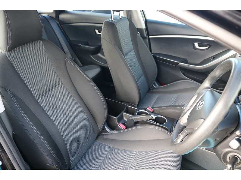 Used Hyundai i30 2015 for sale - 74538015: Photo 14