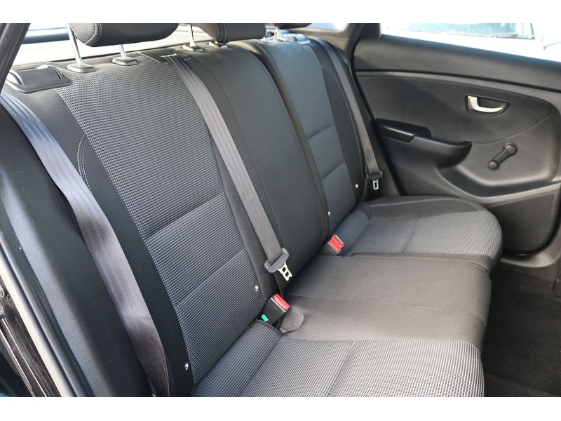 Used Hyundai i30 2015 for sale - 74538015: Photo 16