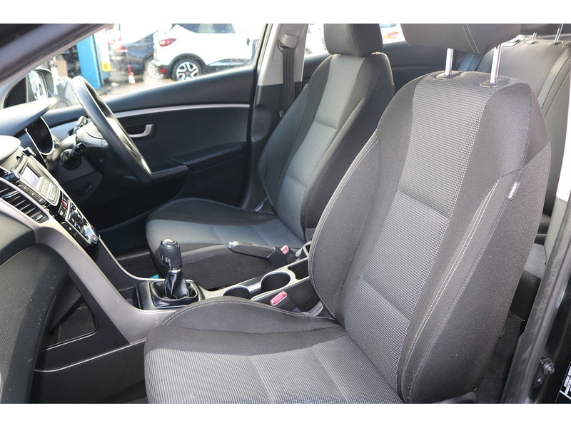 Used Hyundai i30 2015 for sale - 74538015: Photo 18