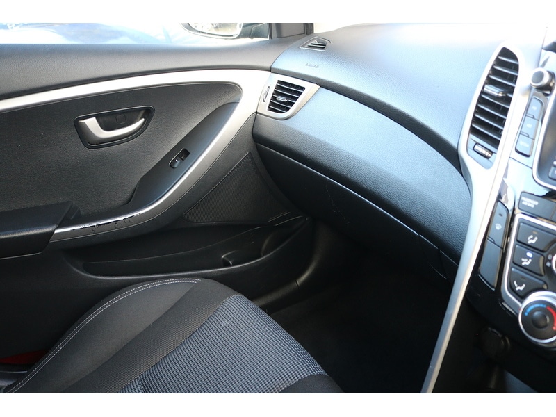 Used Hyundai i30 2015 for sale - 74538015: Photo 29