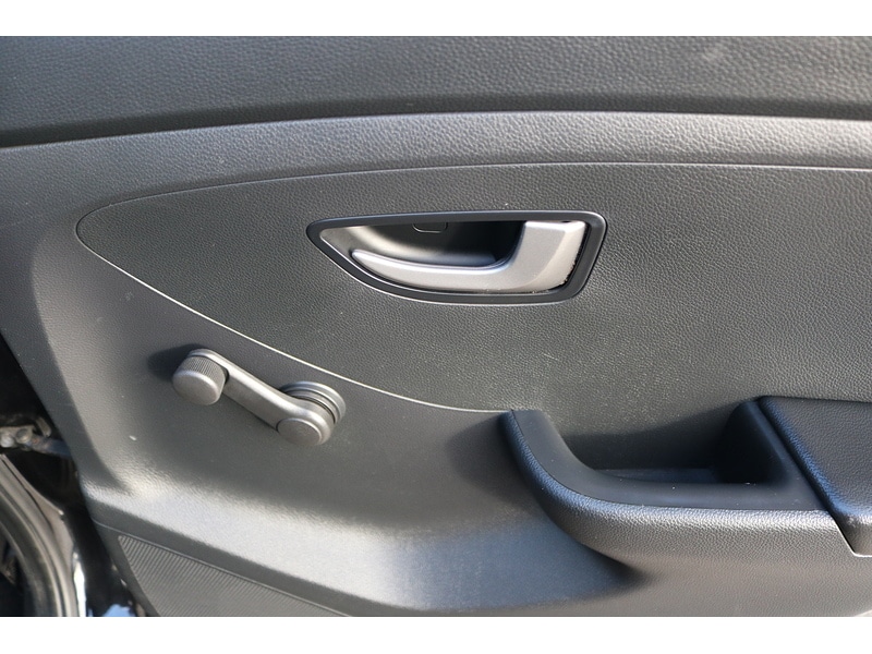 Used Hyundai i30 2015 for sale - 74538015: Photo 31