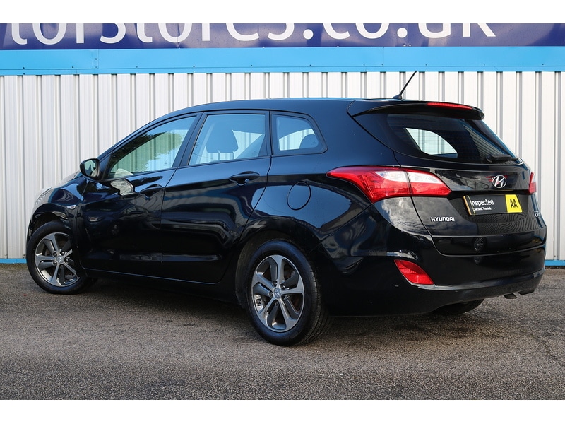 Used Hyundai i30 2015 for sale - 74538015: Photo 9