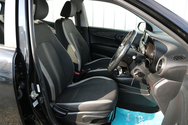 Used Hyundai i10 2021 for sale - 77968023: Photo 22