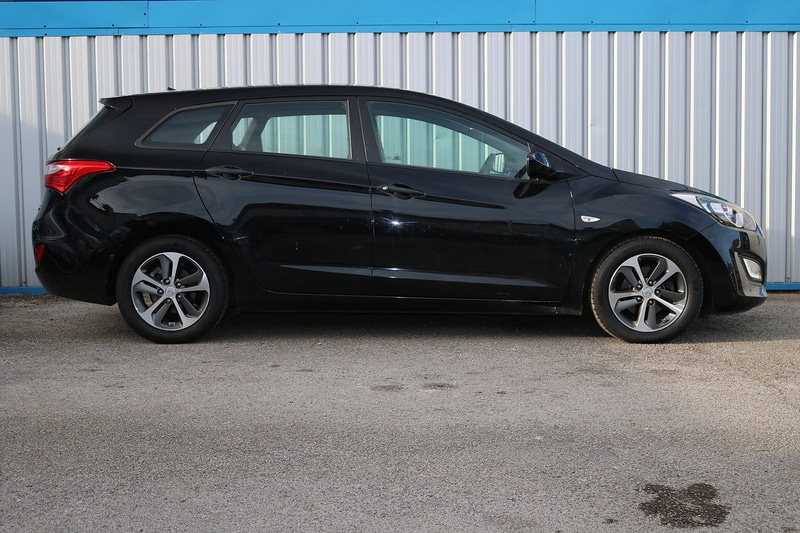 Used Hyundai i30 2015 for sale - 74449593: Photo 9