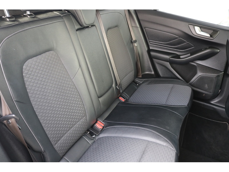 Used Ford Focus 2019 for sale - 74265628: Photo 15