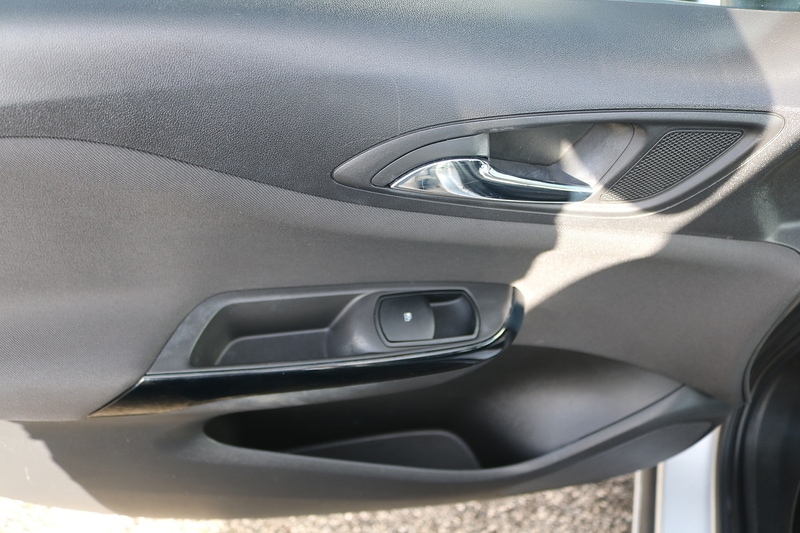 Used Vauxhall Corsa 2016 for sale - 74972946: Photo 28