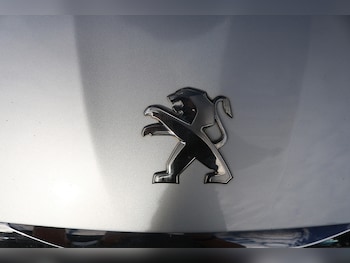 Used Peugeot 308 2015 for sale - 78297649: Photo