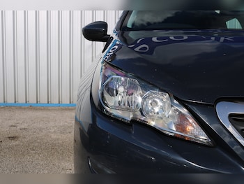 Used Peugeot 308 2015 for sale - 78709531: Photo