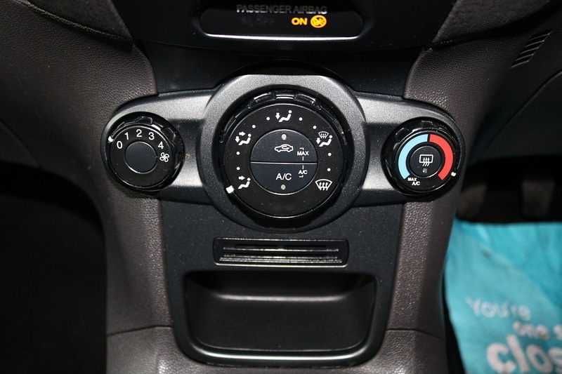 Used Ford Fiesta 2014 for sale - 76482564: Photo 28