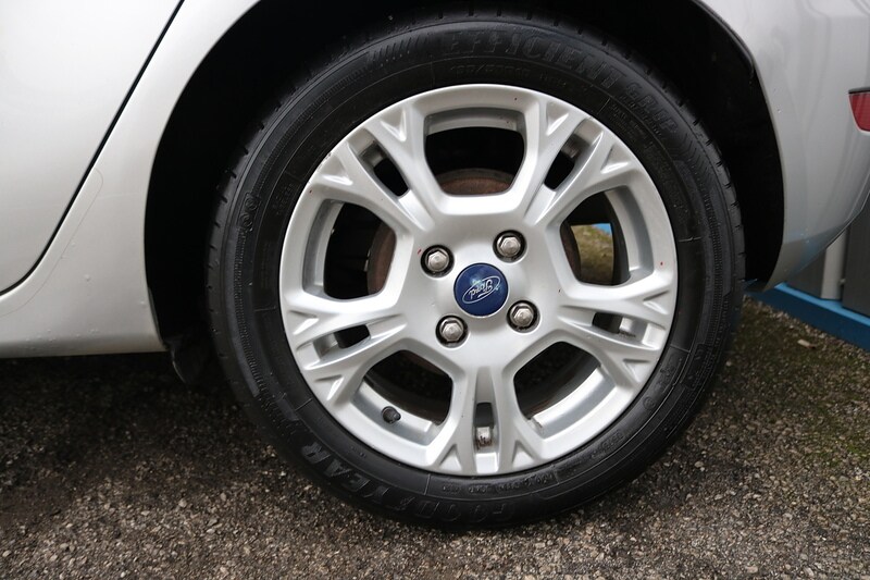 Used Ford Fiesta 2014 for sale - 76482564: Photo 40