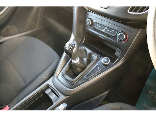 Used Ford Focus 2017 for sale - 74265847: Photo 14