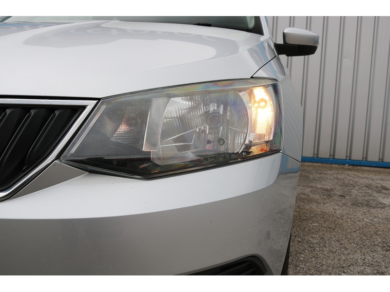 Used Skoda Fabia 2015 for sale - 75427447: Photo 4