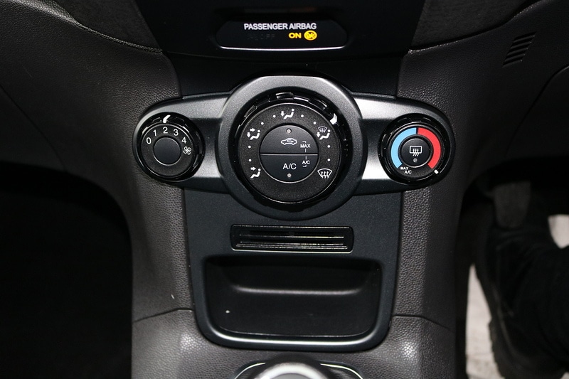 Used Ford Fiesta 2014 for sale - 76821298: Photo 25