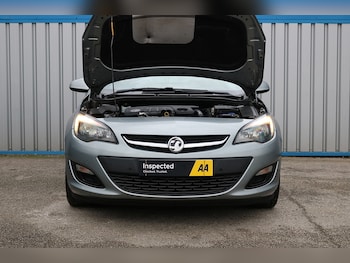 Used Vauxhall Astra 2015 for sale - 76496946: Photo