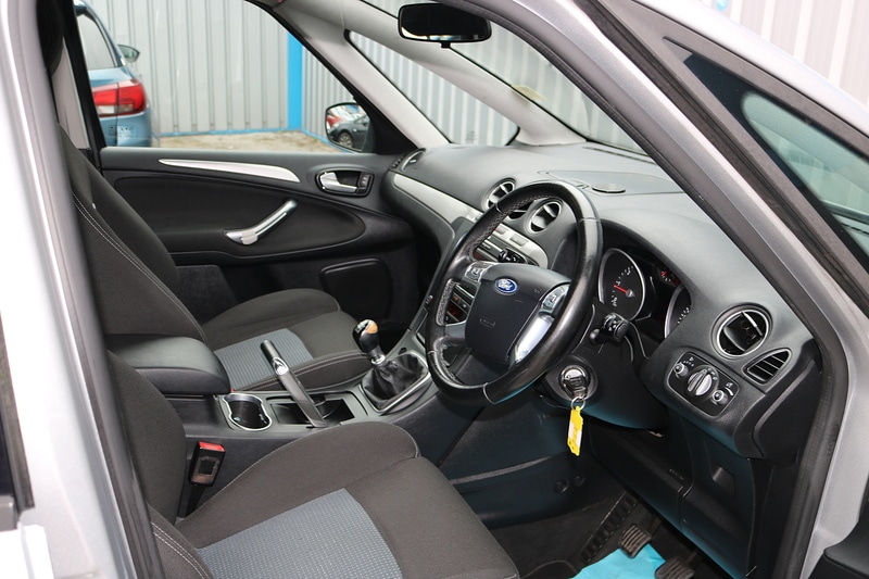 Used Ford S-Max 2013 for sale - 76536257: Photo 12