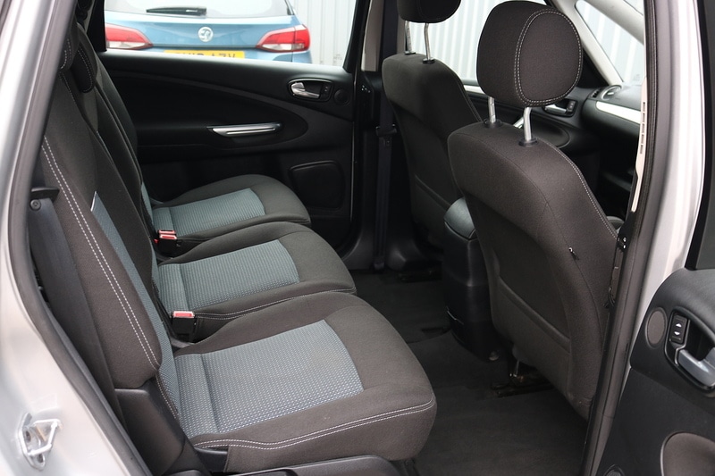 Used Ford S-Max 2013 for sale - 76536257: Photo 13