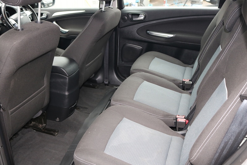 Used Ford S-Max 2013 for sale - 76536257: Photo 18