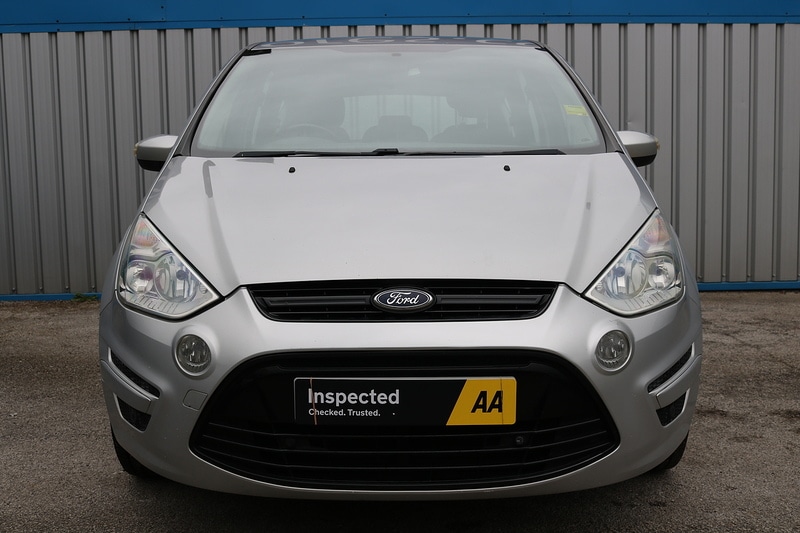 Used Ford S-Max 2013 for sale - 76536257: Photo 2