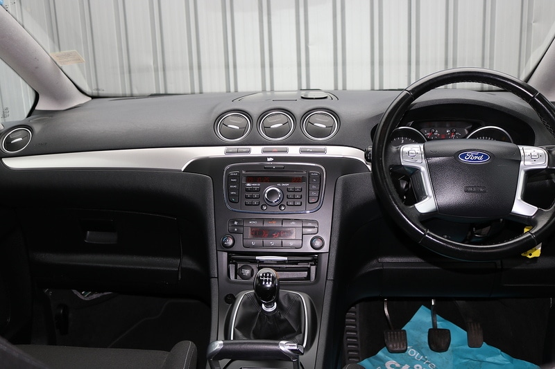 Used Ford S-Max 2013 for sale - 76536257: Photo 21