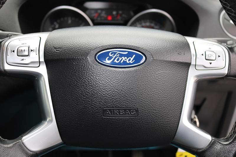 Used Ford S-Max 2013 for sale - 76536257: Photo 24