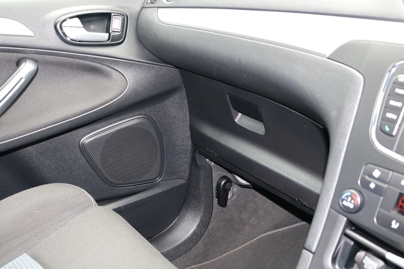 Used Ford S-Max 2013 for sale - 76536257: Photo 37