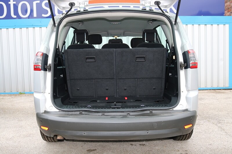 Used Ford S-Max 2013 for sale - 76536257: Photo 42