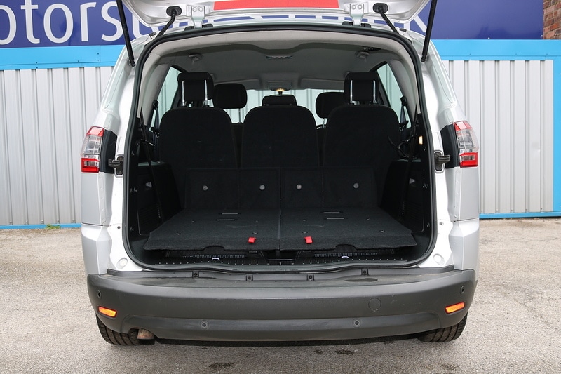 Used Ford S-Max 2013 for sale - 76536257: Photo 43