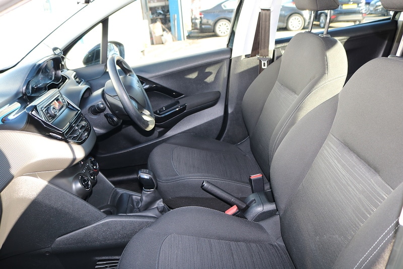 Used Peugeot 208 2016 for sale - 74265587: Photo 16