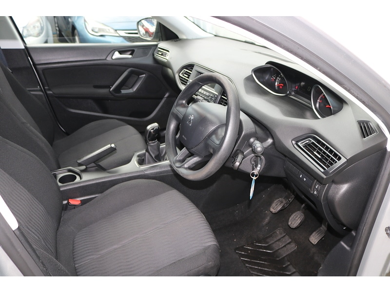 Used Peugeot 308 2015 for sale - 74265822: Photo 12