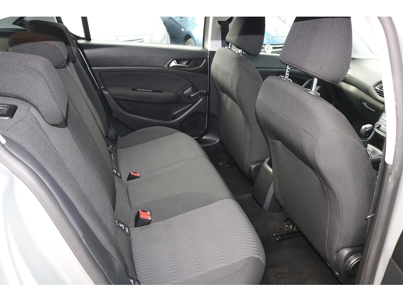 Used Peugeot 308 2015 for sale - 74265822: Photo 14