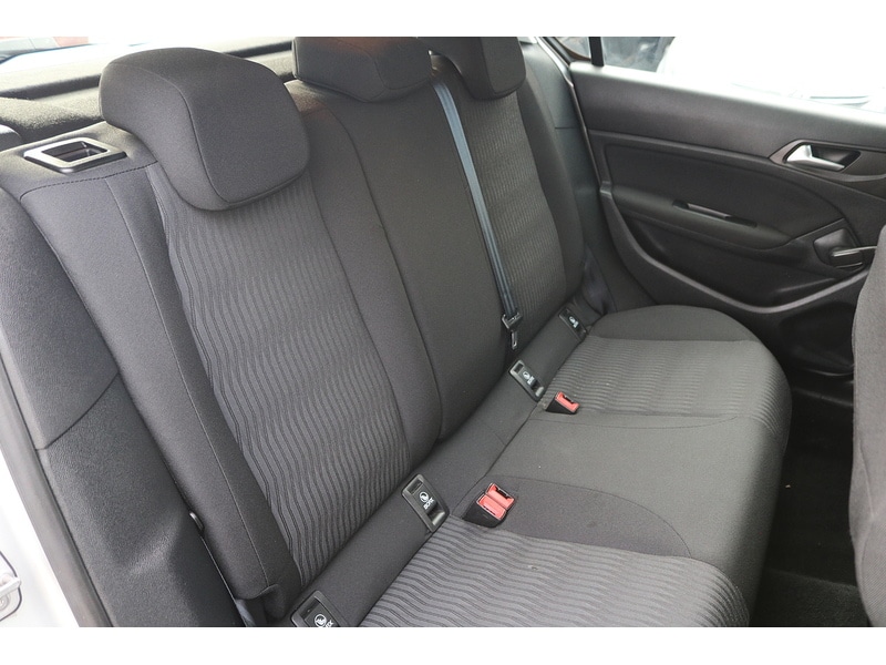 Used Peugeot 308 2015 for sale - 74265822: Photo 15