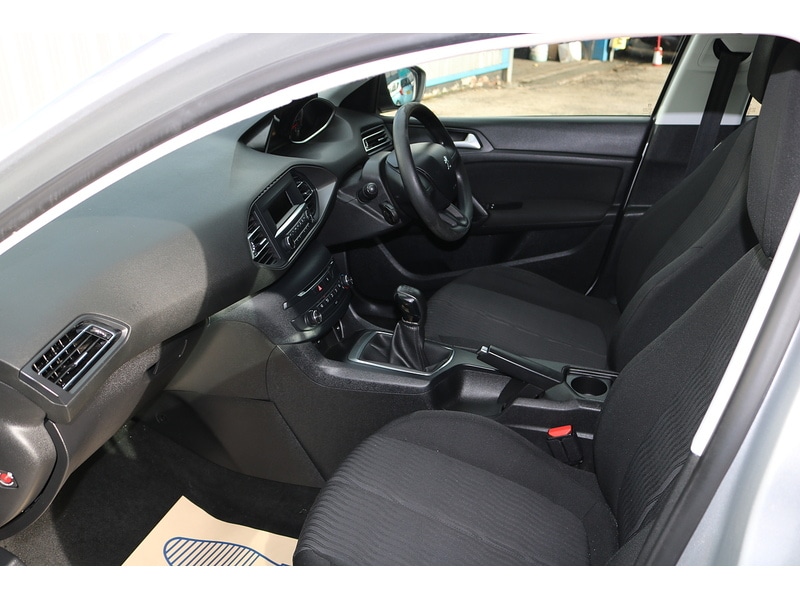 Used Peugeot 308 2015 for sale - 74265822: Photo 16