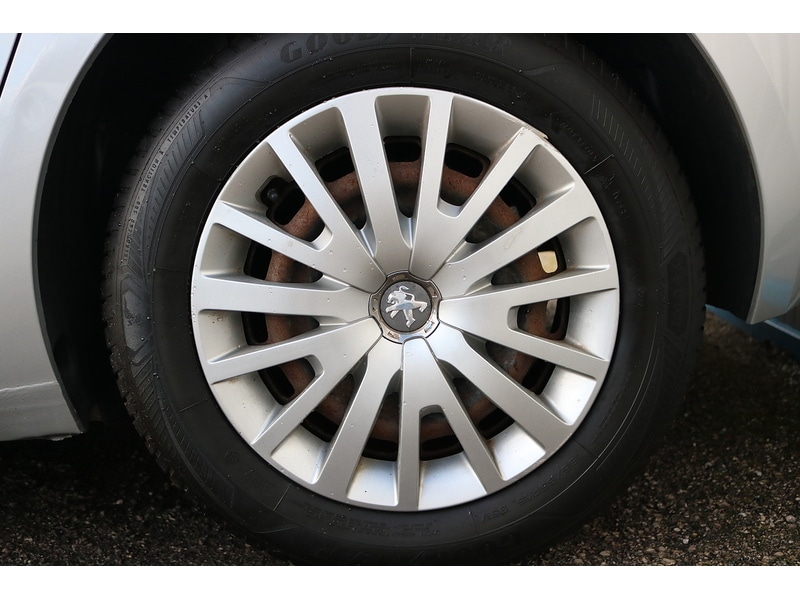 Used Peugeot 308 2015 for sale - 74265822: Photo 40