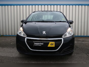 Used Peugeot 208 2018 for sale - 74265630: Photo