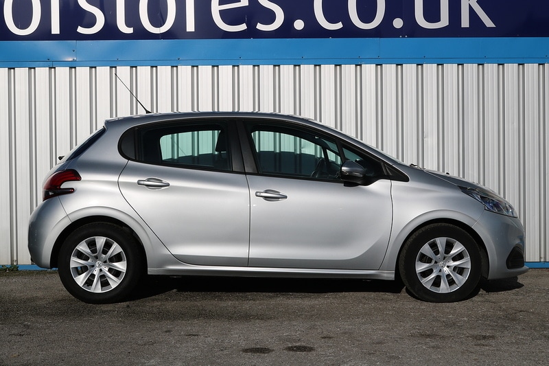 Used Peugeot 208 2015 for sale - 75427406: Photo 10