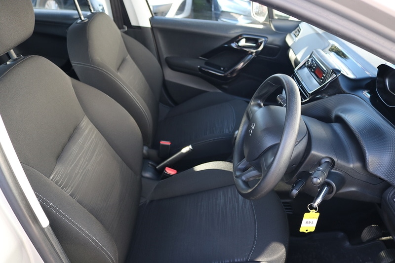 Used Peugeot 208 2015 for sale - 75427406: Photo 12