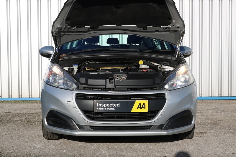 Used Peugeot 208 2015 for sale - 75427406: Photo 34